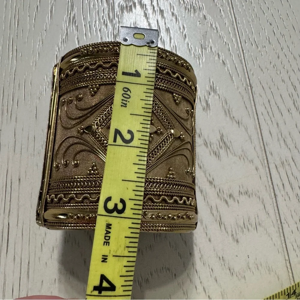 N/A egyptian gold